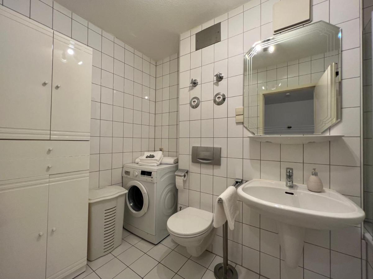 Maisonette Penthouse Fuer 8 Personen By Rabe - Free Netflix & Kostenloser Parkplatz & Grosse Terrasse カールスルーエ エクステリア 写真