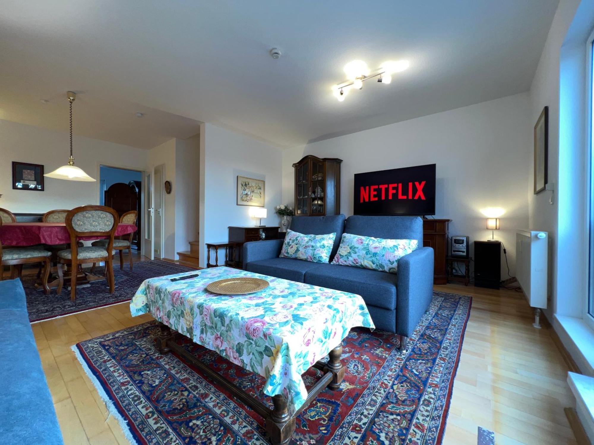Maisonette Penthouse Fuer 8 Personen By Rabe - Free Netflix & Kostenloser Parkplatz & Grosse Terrasse カールスルーエ エクステリア 写真